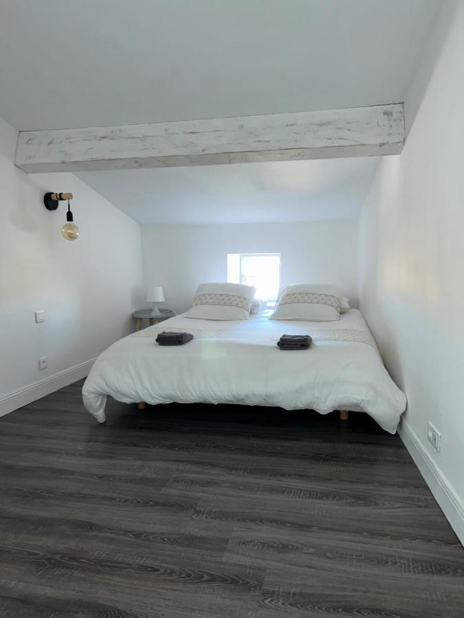 Maison Climatisee Avec Stationnement Et Wifi Bram Exterior photo